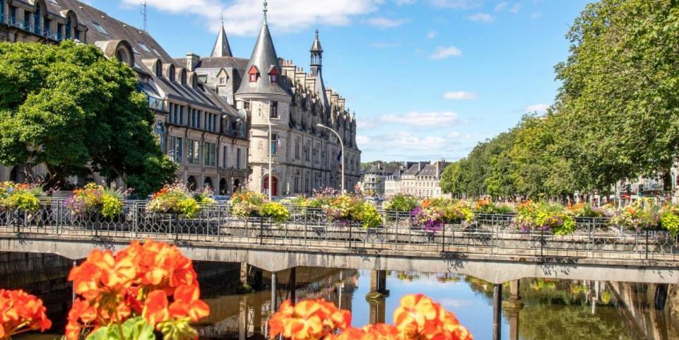 Quimper: T3 Avec Vue Cathedrale Proche Gare Apartment Ngoại thất bức ảnh